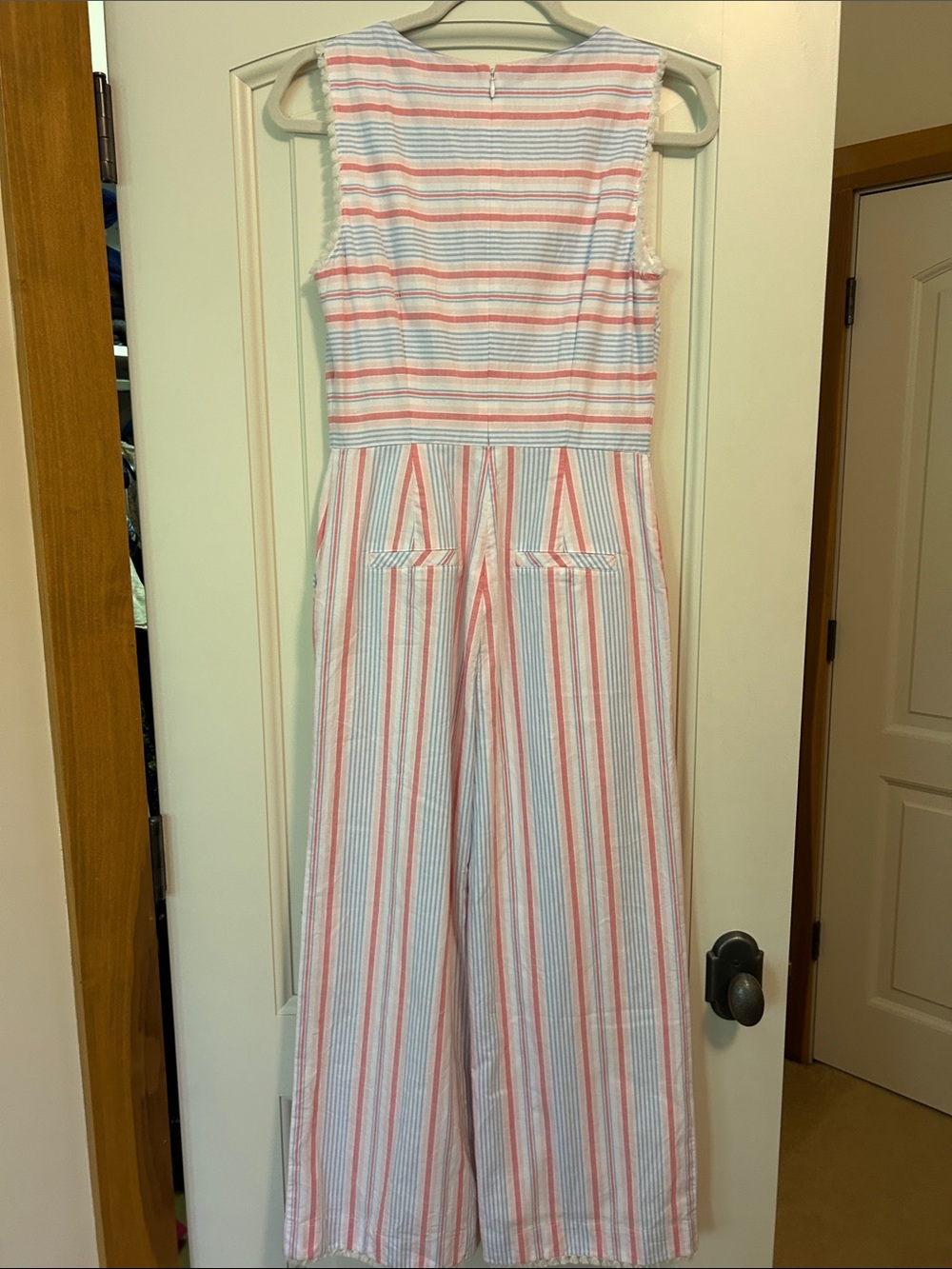 LAST CHANCE!! Vineyard Vines Striped Sleeveless Jumpsuit in White, Pink & Blue - Picture 7 of 8